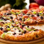 O pizza la alegere din 8 sortimente + un sos la alegere la Pizzeria Al Pacino