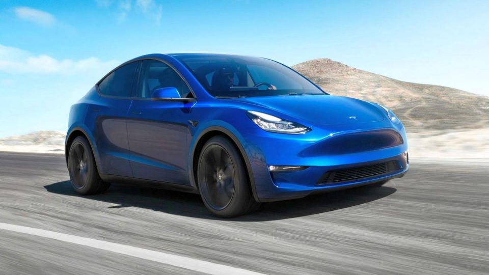 Pentru prima oară în istorie, cea mai bine vândută maşină într-un an (2023) a fost un model electric